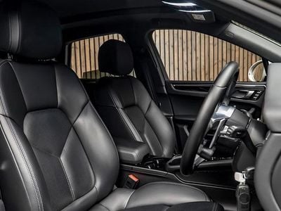 Used Porsche Macan 354 HP (260 kW) 2019 Grey SUV