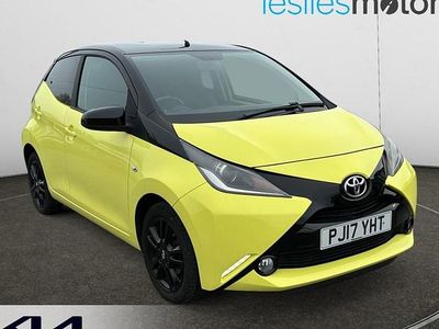 Used Toyota Aygo X-cite 69 HP (50 kW) 2017 Yellow Hatchback