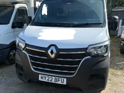 Usado Renault Master 145 HP (106 kW) 2022 Branco Monovolume