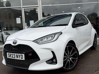 Used Toyota Yaris Hybrid Sport 116 HP (85 kW) 2023 White Hatchback