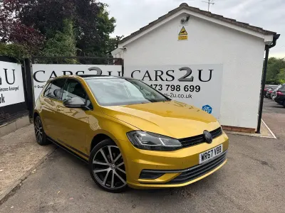 Usado VW Golf VII SE 125 CV (91 kW) 2017 Amarillo Utilitario