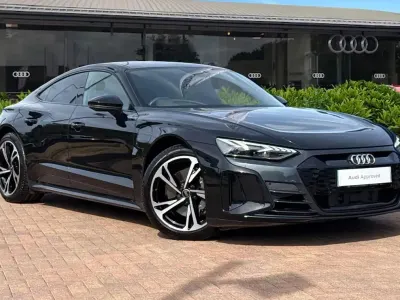 Used Audi e-tron GT quattro Comfort 384 kW (523 HP) 2024 Black Sedan