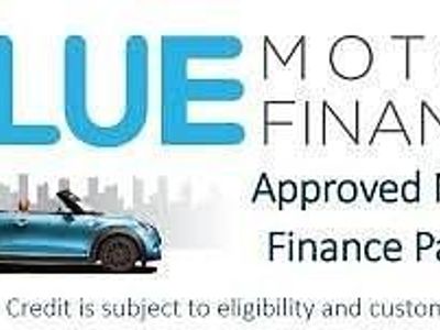 Used Toyota Yaris Design 2016 Red/black Hatchback