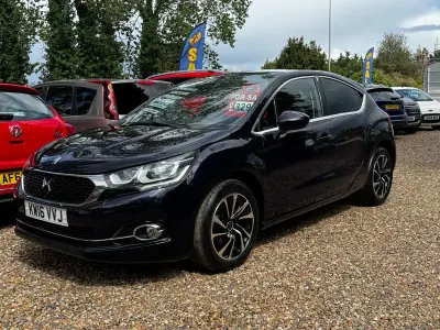 Usado DS Automobiles DS4 Elegance 120 CV (88 kW) 2016 Azul Utilitario