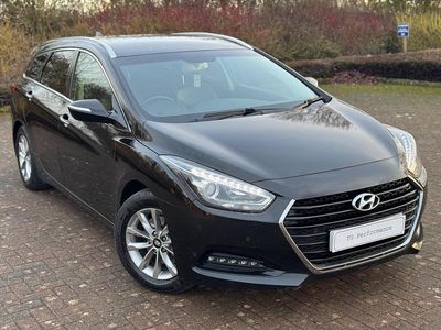 Used Hyundai i40 SE 141 HP (103 kW) 2016 Black Estate