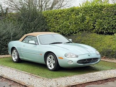 Used Jaguar XK8 300 HP (220 kW) 2003 Silver Cabriolet