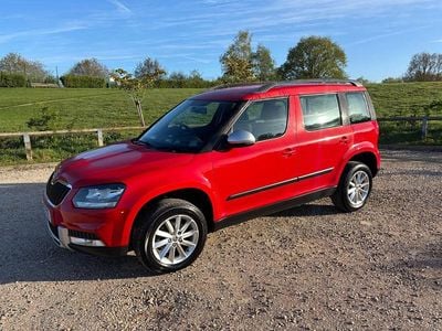 Używany Skoda Yeti 110 KM (80 kW) 2017 Czerwony SUV