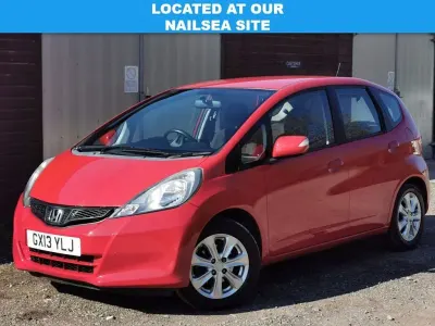 Begagnad Honda Jazz ES 99 HK (72 kW) 2013 Röd Halvkombi