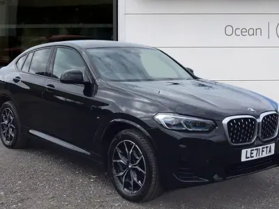 Begagnad BMW X4 M Sport 190 HK (139 kW) 2022 Svart SUV
