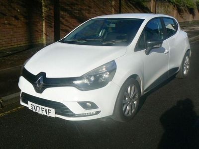 Used Renault Clio IV Play 2017 White Hatchback