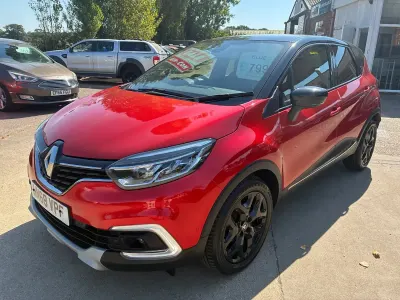 Used Renault Captur GT-Line 90 HP (66 kW) 2018 Red black SUV
