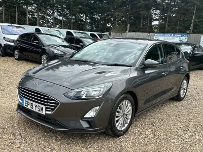 Used Ford Focus Titanium 125 HP (91 kW) 2019 Grey Hatchback