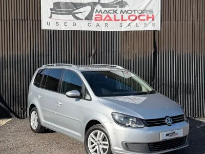 Usado VW Touran SE 105 CV (77 kW) 2015 Plateado Monovolumen