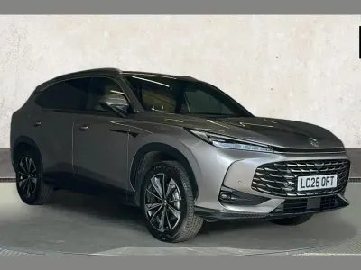 Usado MG HS Trophy 168 HP (123 kW) 2025 Prateado SUV