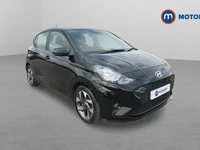 Used Hyundai i10 Advanced 63 HP (46 kW) 2024 Black Hatchback