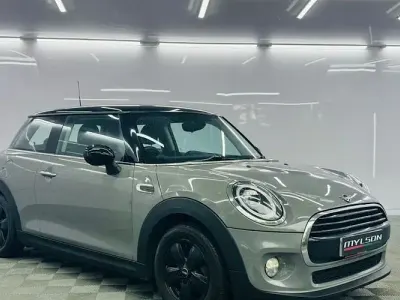 Begagnad Mini Cooper Hatch 136 HK (100 kW) 2018 Grå Halvkombi