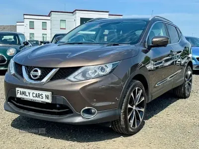 Used Nissan Qashqai Tekna 110 HP (80 kW) 2017 Bronze SUV