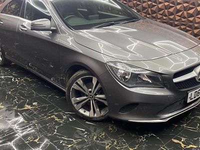Begagnad Mercedes CLA180 122 HK (89 kW) 2017 Grå Sedan