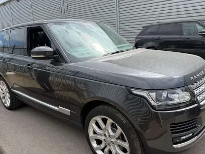 Second-hand Land Rover Range Rover Vogue 306 CP (225 kW) 2017 Gri SUV
