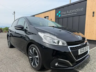 Used Peugeot 208 2019 Black Hatchback