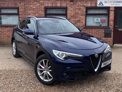Used Alfa Romeo Stelvio Edizione Speciale 210 HP (154 kW) 2018 Blue SUV