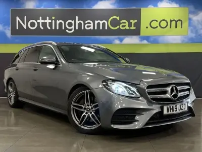 Usado Mercedes E200 AMG line 184 HP (135 kW) 2019 Cinzento Carrinha