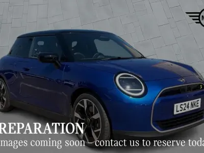 Used Mini Cooper SE Hatch 158 kW (215 HP) 2024 Blue Hatchback