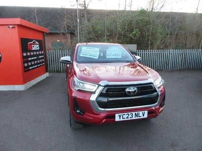 Używany Toyota HiLux 204 KM (150 kW) 2023 Czerwony Pickup