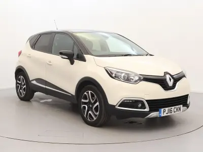 Used Renault Captur Signature 90 HP (66 kW) 2016 Cream/black SUV