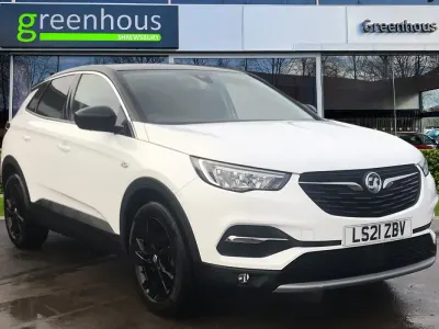 Used Vauxhall Grandland X SRi 130 HP (95 kW) 2021 White SUV