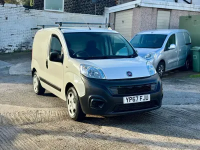 Używany Fiat Fiorino Active 2017 Biały Minivan