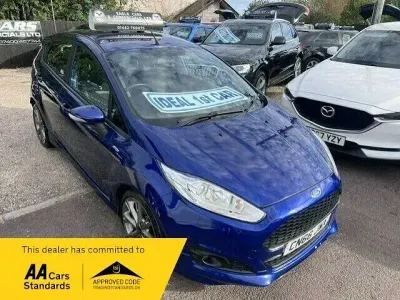 Used Ford Fiesta ST-Line 125 HP (91 kW) 2016 Blue Hatchback