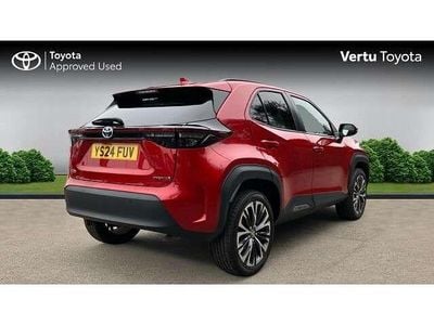 Used Toyota Yaris Cross 113 HP (83 kW) 2024 Red SUV