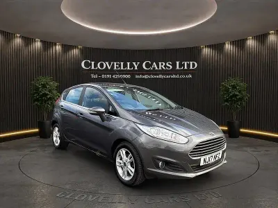 Used Ford Fiesta Zetec 100 HP (73 kW) 2017 Grey Hatchback