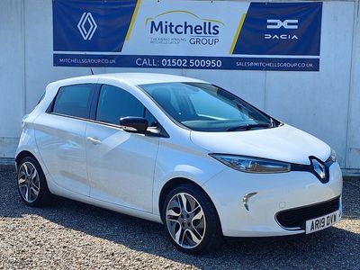 Used Renault Zoe Dynamique 80 kW (109 HP) 2019 Arctic white  Hatchback