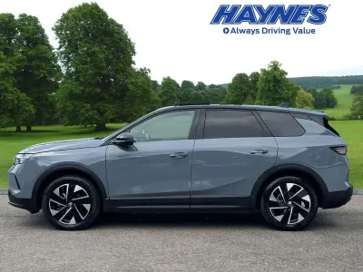 Used Vauxhall Grandland X Ultimate 134 HP (98 kW) 2025 Grey SUV
