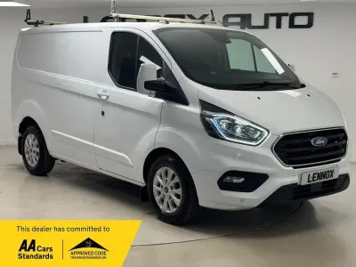 Used Ford Transit Custom Limited 126 HP (92 kW) 2022 White Van