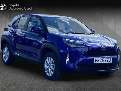 Used Toyota Yaris Cross 116 HP (85 kW) 2025 Juniper blue SUV