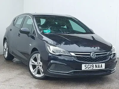 Used Vauxhall Astra SRi 150 HP (110 kW) 2019 Blue Hatchback
