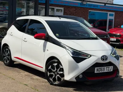 Used Toyota Aygo Trend 71 HP (52 kW) 2020 White Hatchback