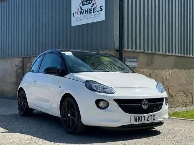 Begagnad Vauxhall Adam 2017 Vit Halvkombi