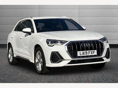 Używany Audi Q3 S-Line 150 KM (110 kW) 2019 Biały SUV