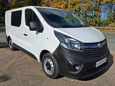 White Used 2016 Vauxhall Vivaro MPV | £8,495 (Fair price)