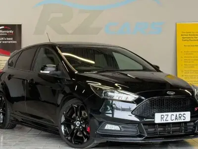 Used Ford Focus ST 250 HP (183 kW) 2015 Black Hatchback
