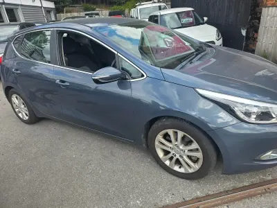 Used Kia Ceed 128 HP (94 kW) 2014 Blue Hatchback