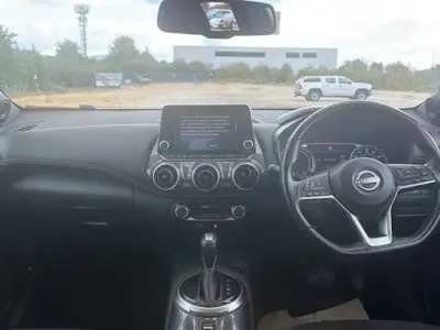 Used Nissan Juke N-Connecta 143 HP (105 kW) 2023 Grey SUV