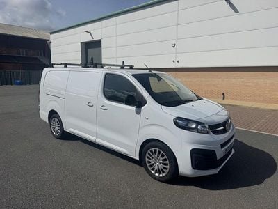 Used Vauxhall Vivaro 100 HP (73 kW) 2023 White MPV