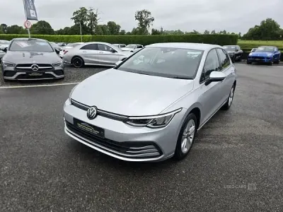 Used VW Golf VIII Life 115 HP (84 kW) 2022 Silver Hatchback