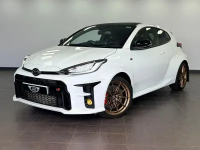 Used Toyota Yaris 272 HP (200 kW) 2022 White Hatchback