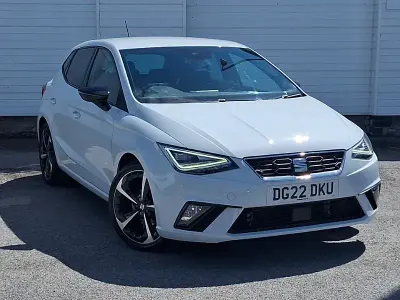 Używany Seat Ibiza FR Sport 110 KM (80 kW) 2022 Biały Hatchback